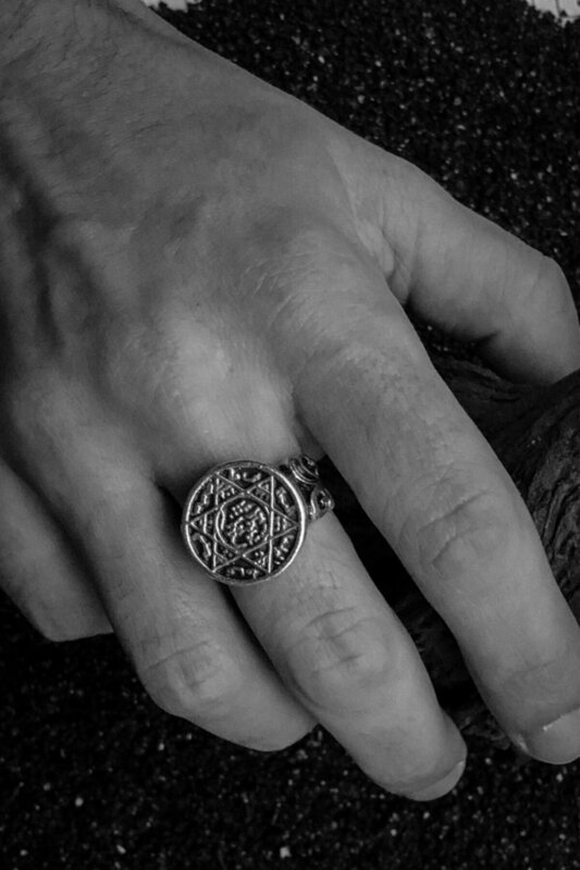 Nowe mody pierścień Unisex mężczyźni kobiety Archer pierścień Biker spadł biżuteria w stylu obietnica prezent zaręczynowy akcesoria urodzinowe