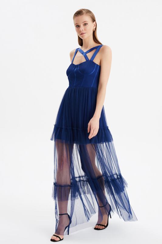 Trendyol Frilled Tulle Evening & Prom Gown TPRSS21AE0257