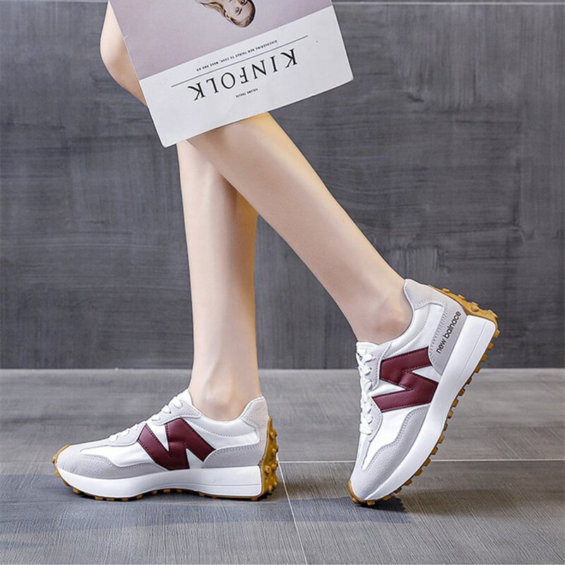 New Spring Sport Sneakers Women 2022 Fashion Thick Bottom Breathable Running Vulcanize Shoes Luxury Brand White Old Dad Shoes