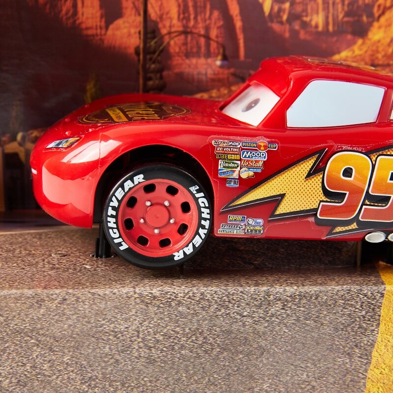 Original Disney Pixar Car 3 Lightning McQueen Remote Control Racing Car Plastic Model Toy For Boy Birthday Gift