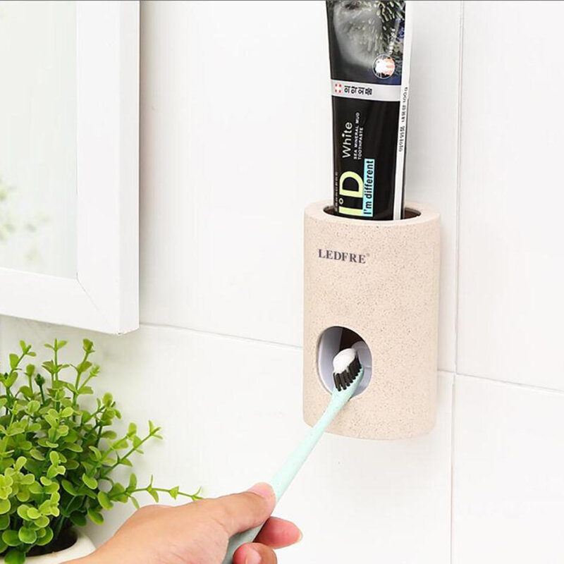 Dispenser di accessori per il bagno fissato al muro del supporto dello spazzolino da denti di plastica di uso domestico dello spremiagrumi del dentifricio di led(dropshipping LF71005