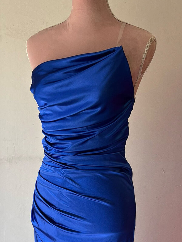 فستان لوصيفة العروس باللون الأزرق الملكي سترتش ستان بدون ظهر فستان سهرة منقسم مكشكش لحفلات الزفاف 2023 فستان نسائي فاخر