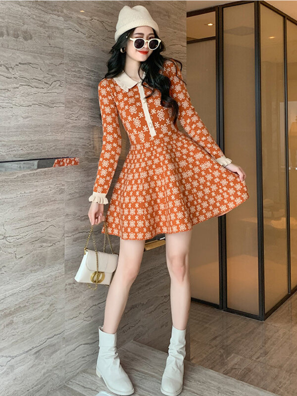 프렌치 오렌지 이너 벨 소매 스웨터 드레스, 가을 겨울 신제품 인형 칼라 기질 기본 작은 향기 니트 드레스