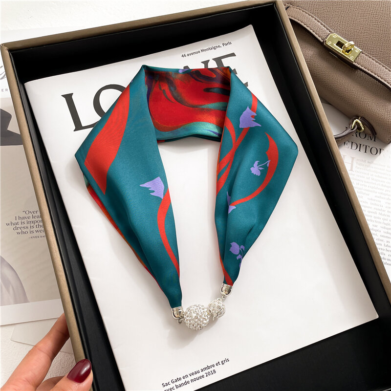 Bufanda de seda de cadena de lujo para mujer, broche magnético de moda, collar, cinta de satén para el pelo, corbatas, Foulard, 2022