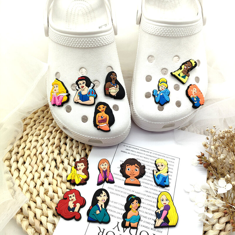 15 pz/set Disney Princess PVC Croc sandali accessori per scarpe Croc Charms decorazione per scarpe fibbia Cute Shoe Charms bambini preferiti