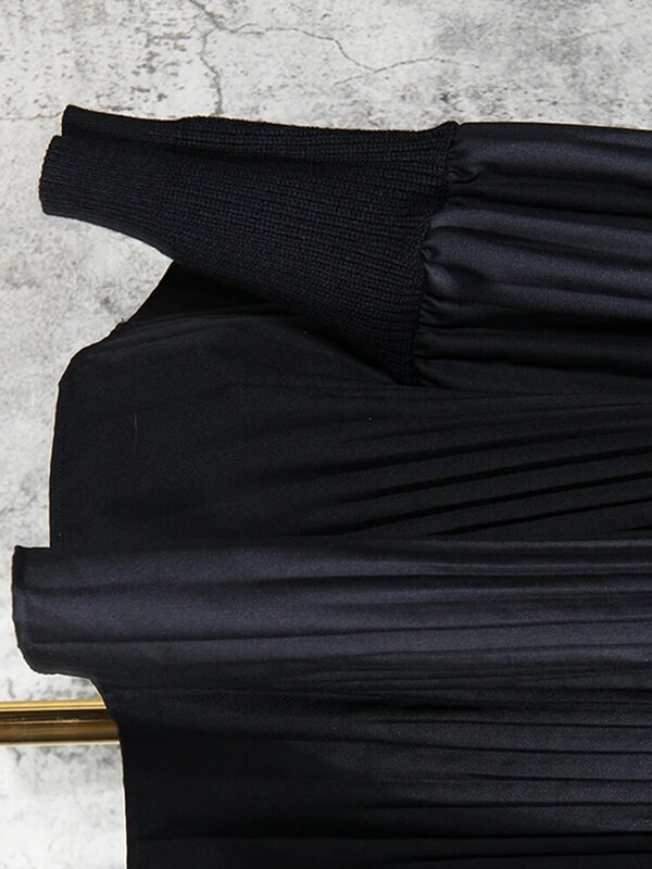 [Eam] pelated分割ビッグサイズニットセータールーズフィットタートルネック長袖女性プルオーバー新ファッション春2022 1M877