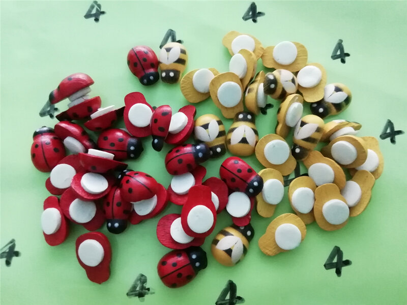20pcs Wood Sewing Buttons Scrapbooking Craft Garment Clothes DIY Supply Flower 2 Holes Random Color birthday christmas 4