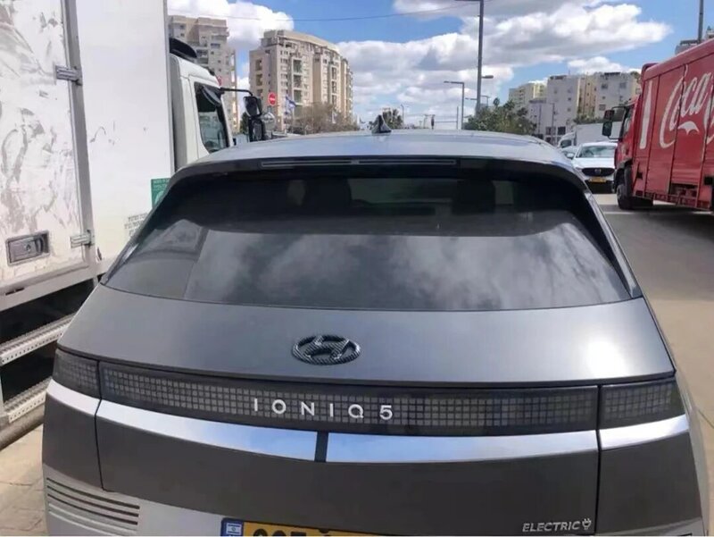 Logotipo de 2 piezas para Hyundai IONIQ 5, fibra de carbono, volante rojo y negro, caja trasera del motor, logotipo IONIQ5