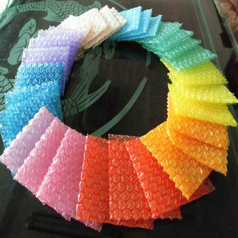100 pces 100x100mm sortidas cor em forma de coração plástico bolha sacos bolsas amortecimento envoltório presentes favores embrulhando suprimentos