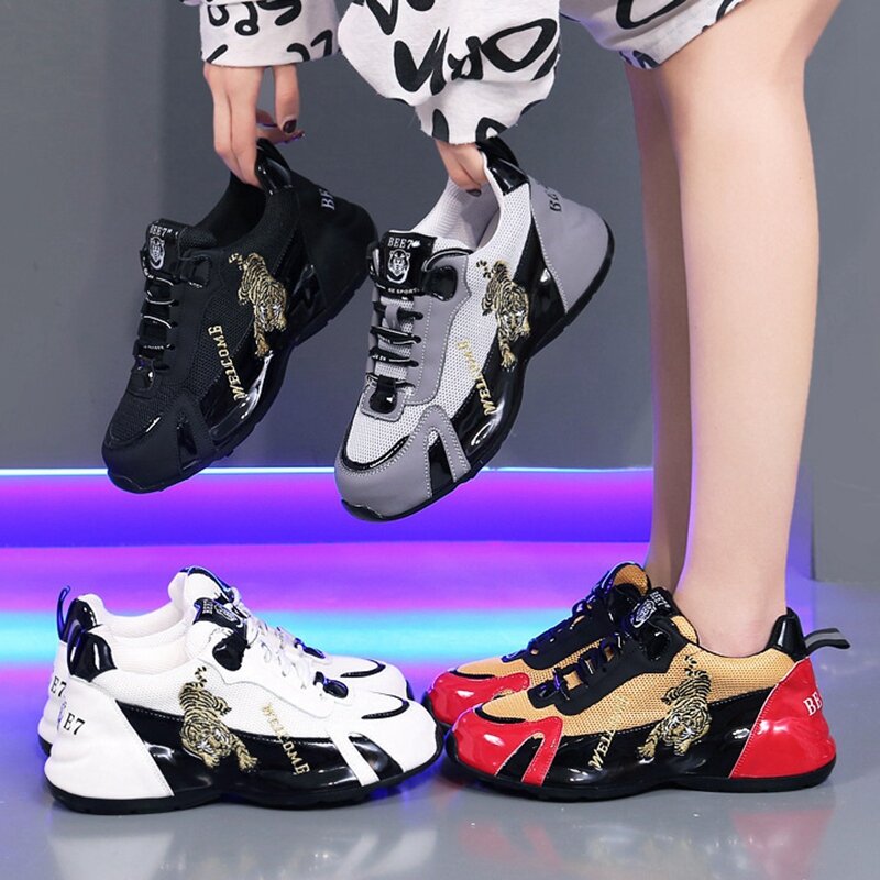 2022 Fashion  Couple Fitness Sneakers Breathable Mesh Shuffle Dance Shoes Men Casual Sports Shoes Women Walking Dancing Shoes