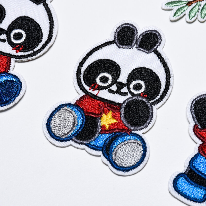 만화 귀여운 팬더 시리즈 어린이 의류용 아이언 자수 패치, 모자 청바지 스티커 바느질 DIY 패치 아플리케 배지