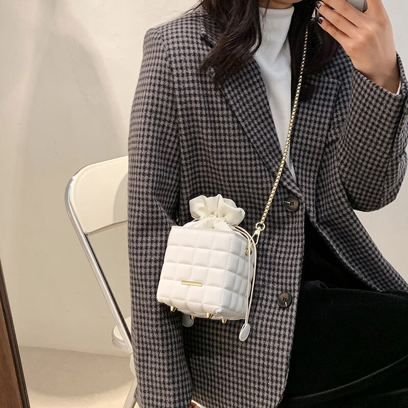 2022 nova bolsa feminina mini lingge balde saco de couro do plutônio portátil lazer um ombro axila bolsa de telefone