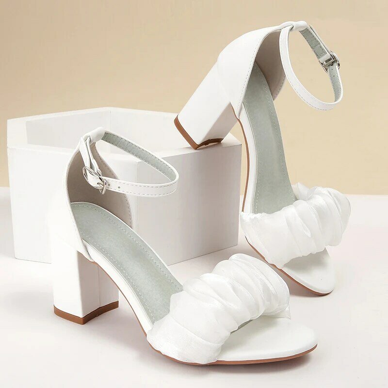 Sandalias de tacón plisadas con punta abierta para mujer, zapatos de tacón cómodos de tul para boda, tacón grueso, color blanco, Verano