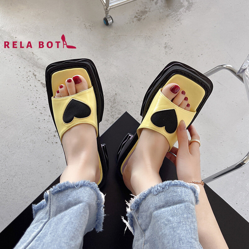 2022 New Fashion Thick Soled Square Head Love Slippers Women's Fashion Casual Shoes Casual Slipper PU Sewing Flip Flop Platform
