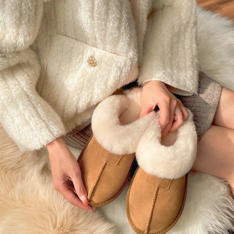Projektant marki klapki damskie zimowe pluszowe ciepłe buty Unisex kryty klapki na zewnątrz obuwie Zapatos De Mujer Uggs