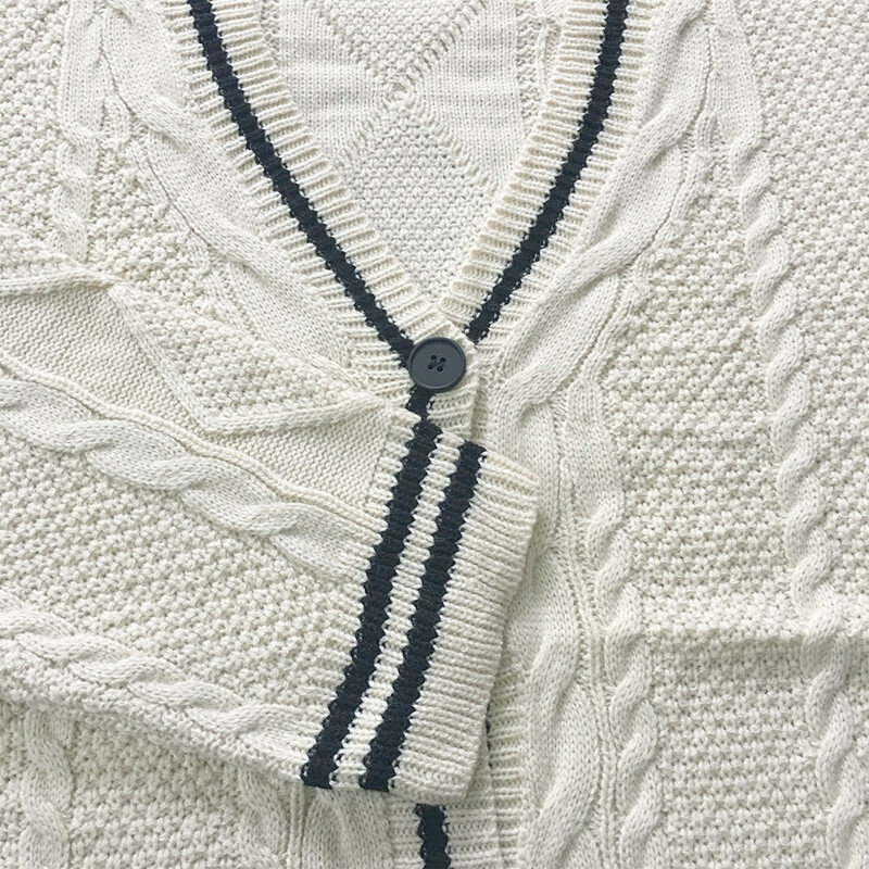 女性のためのルーズフィットのスター刺embroidery,流行のVネックセーター,暖かくファッショナブルなカーディガン,2022