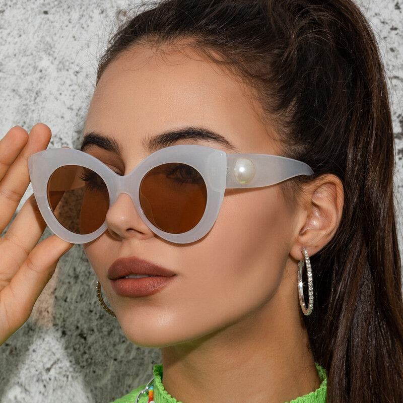 LONSY-Gafas de sol Retro con forma de ojo de gato para mujer, anteojos de sol femeninos de estilo Retro, a la moda, con perlas, de diseñador de marca