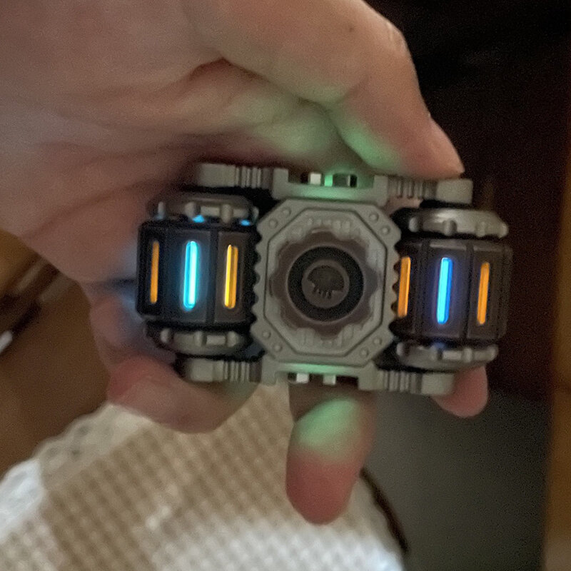 ยุทธวิธีแก๊สเปลี่ยนหลอด Self Luminous ไฟฉุกเฉินนาฬิกา EDC ปลายนิ้ว Decor