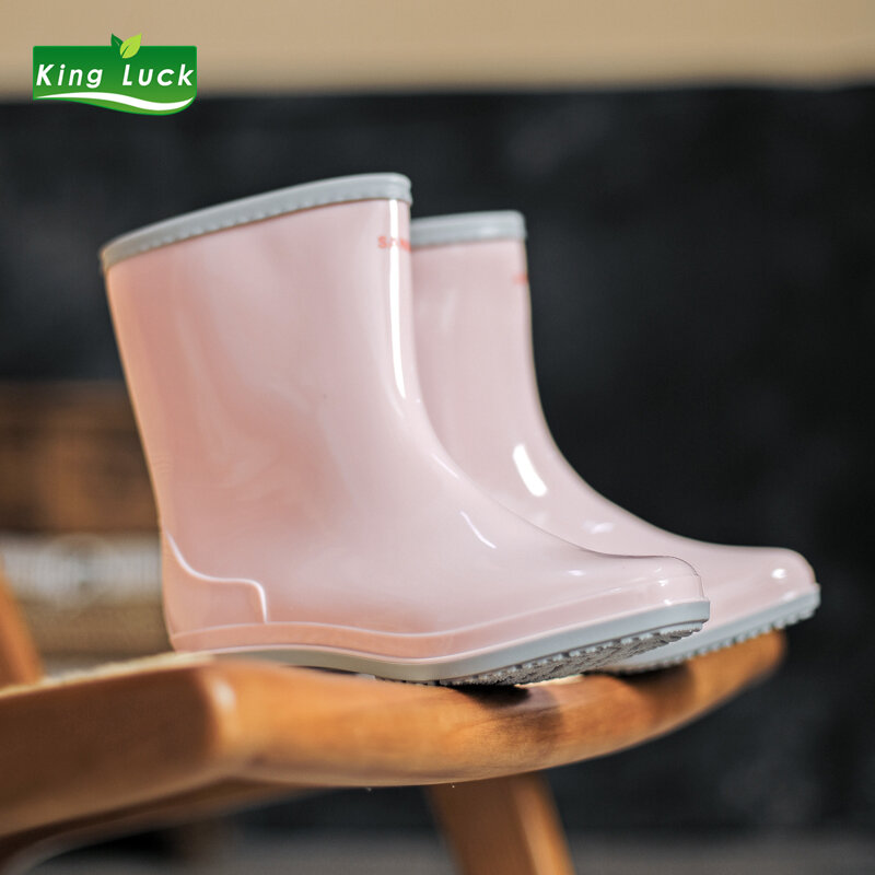 0.9kg kingluck mulher botas de chuva de borracha deslizamento-on sapatos para meninas água senhoras de plástico feminino à prova dwaterproof água meados de bezerro mulher rosa bota