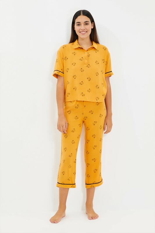 Trendyol-Conjunto de pijama tejido de Viscosa Floral, THMAW22PT0188