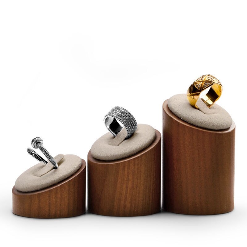 Organizzatore di gioielli con espositore per anelli in legno da 3 pezzi con portagioie in microfibra con anello rotondo per vetrina