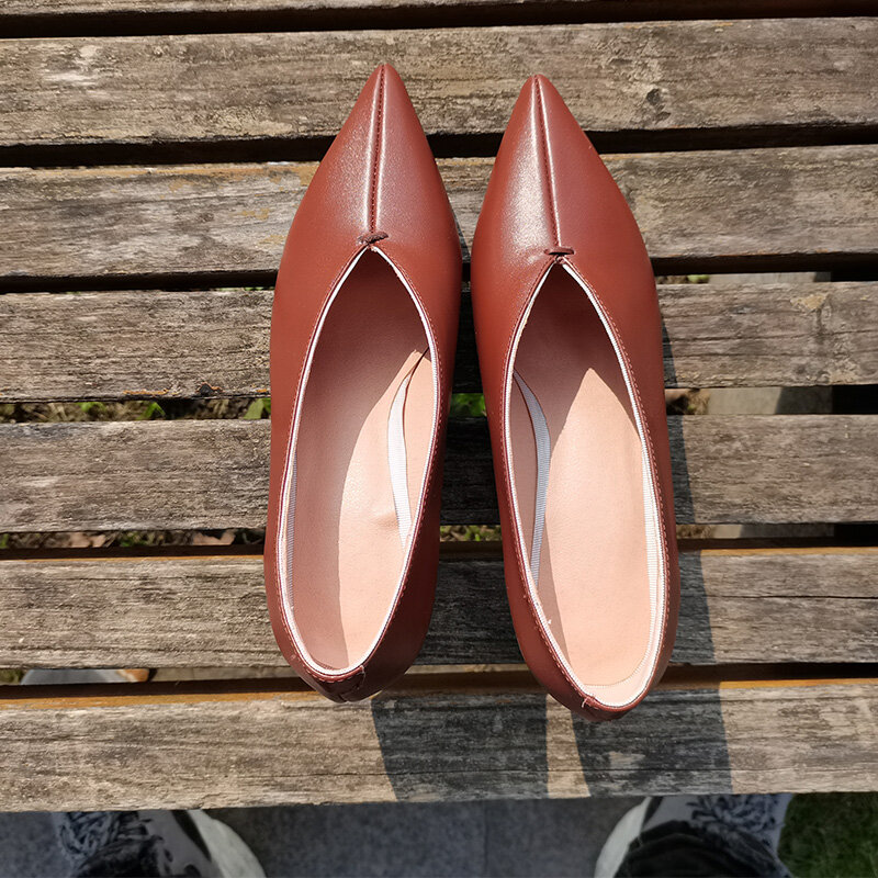 Bombas femininas quentes sapatos de couro genuíno mais tamanho 22-26.5cm couro superior completo bombas femininas cor caramelo moda all-match