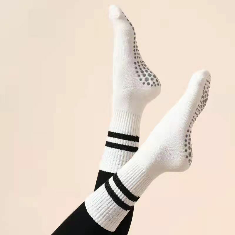 Spring and Autumn Cotton Medium Socks Women's Multi-color Non-slip Sports High Socks Yoga Socks