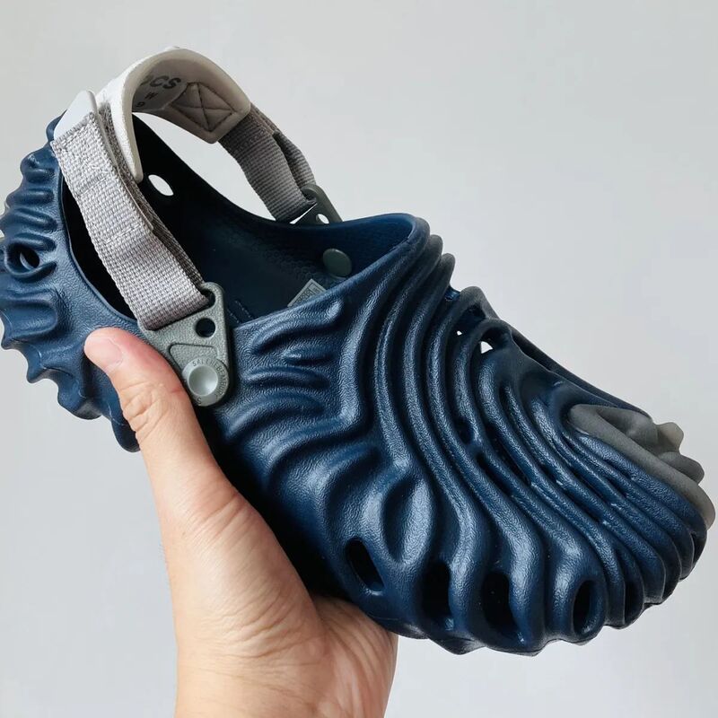 صنادل ذات تصميم صيفي للرجال والنساء مصنوعة من المطاط أحذية سهلة الارتداء على الشاطئ أحذية بولكس ذات تصميم أنيق أحذية للرجال