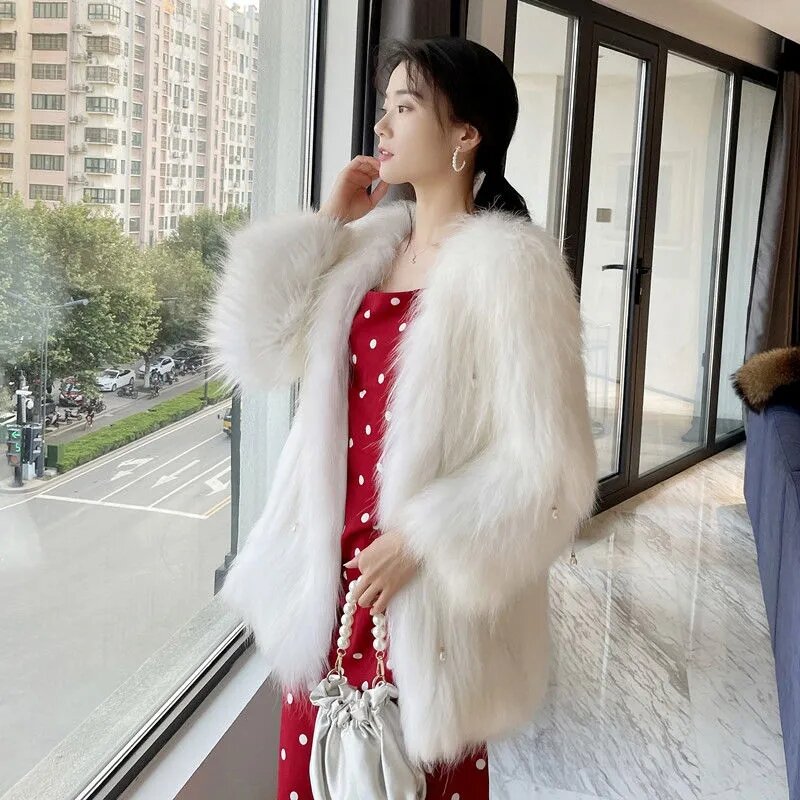 Manteau en fausse fourrure de renard de haute qualité pour femme, manteau d'hiver doux et chaud, avec pendentif en perle, veste épaisse, rose, blanc, gris, vert, 2022