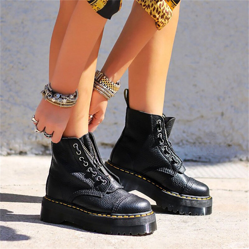 Botas de plataforma de cuero genuino para mujer, botines con textura plisada, con cordones y cremallera, zapatos gruesos Punk negros, Invierno