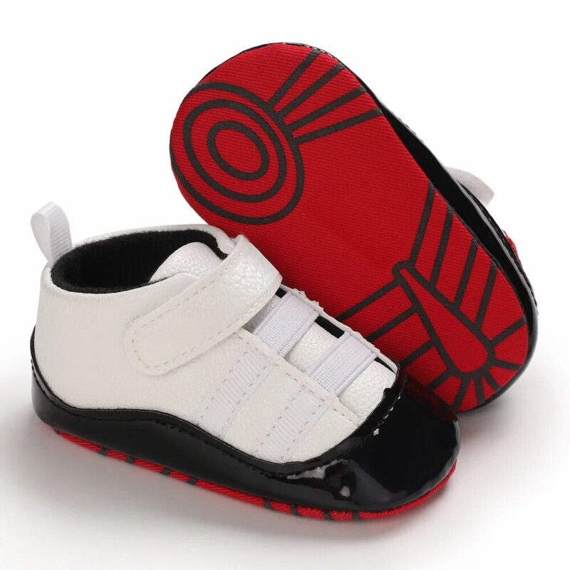 Scarpe da neonato per ragazzi e ragazze scarpe da ginnastica classiche multicolori con suola morbida in pelle PU prime mocassini da culla scarpe da passeggio Casual