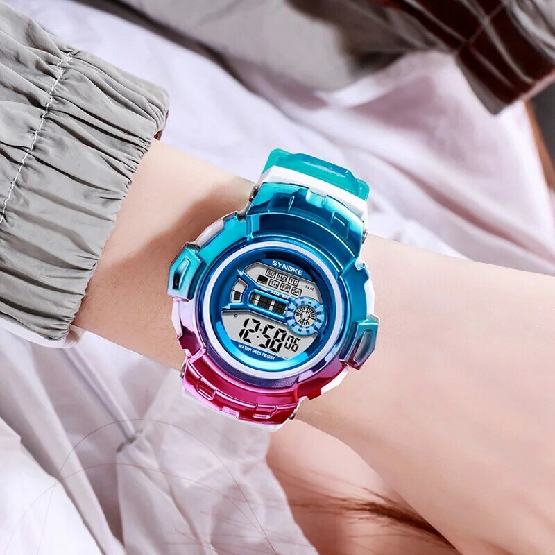 Synokeファッション女性腕時計スポーツグラデーションダイヤルled防水デジタル腕時計femininoレロジオ女性の電子腕時計