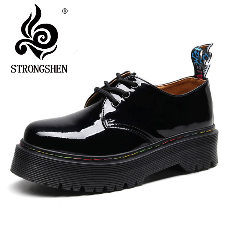 STS buty damskie nowa moda europejski styl czarne buty mieszkania okrągłe Toe czarne sznurowane Lady skórzane platformy buty ze skóry lakierowanej