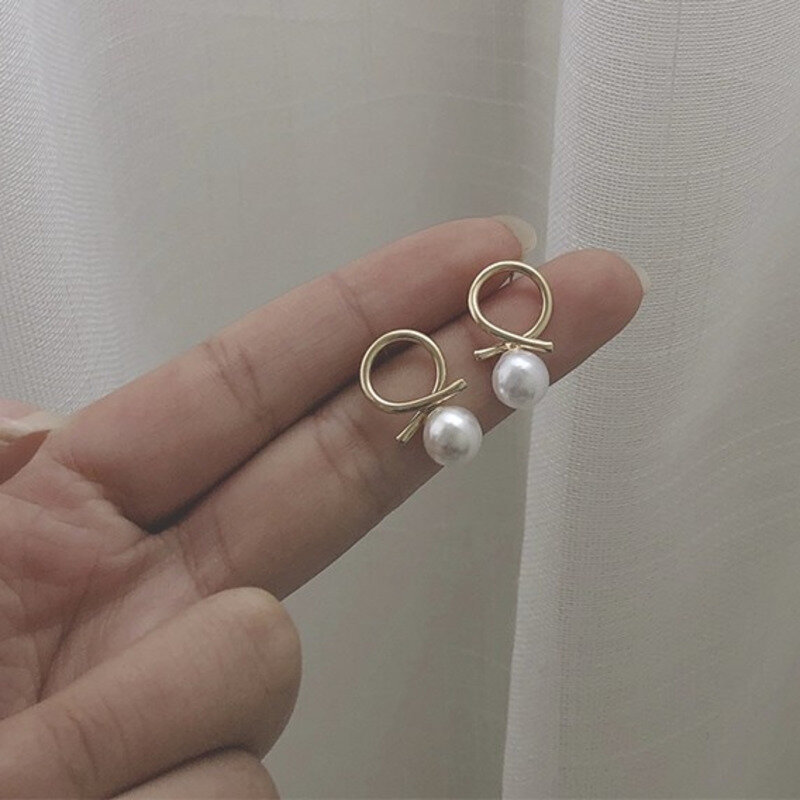 S925 orecchini in argento con ago piccolo profumo di perle orecchini da donna piccoli, semplici e avanzati senso 2022 nuova tendenza Nuyoah