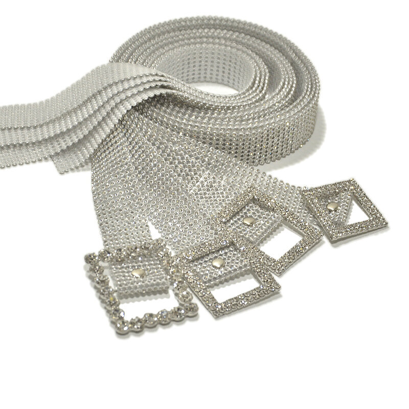 Cinturones de alta calidad con incrustaciones de diamantes de imitación para mujer, cinturones de lujo informales con personalidad, abrigo para Vaqueros, novedad de 2022