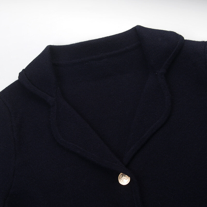 女性のための刺繍されたストライプのセーター,ネックライン付きの女性のカジュアルウェア,Vネック,ファッショナブル,2020 21fw