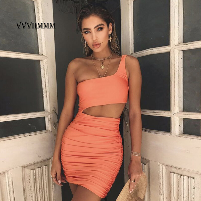 2022 Spring and Summer New Women's Wear Solid Color Sexy One Shoulder Pleated Skirt Hip Wrap Dress Plaid Pants Sexsual Swing Top
