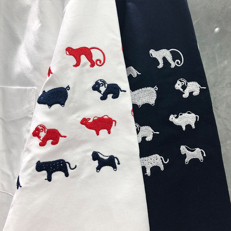 TB THOM 셔츠 봄 가을 패션 브랜드 남성 셔츠, 동물 자수 스트라이프 디자인 캐주얼 코튼 옥스포드 도매 TB 셔츠
