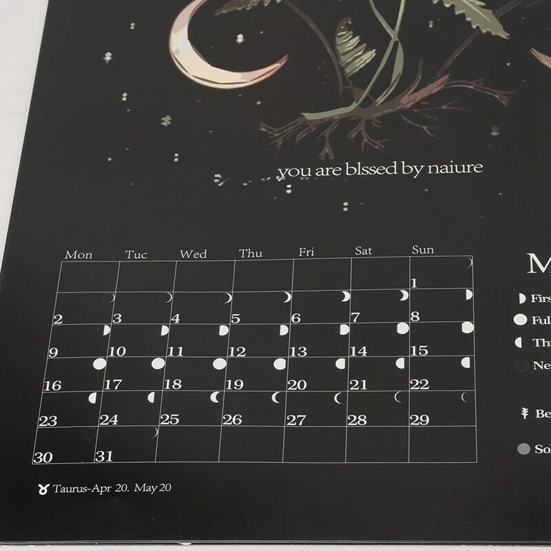 Kalendarz księżycowy w kolorze ciemnej zieleni 2022 w kolorze ciemnej zieleni kalendarz zwierzęcy