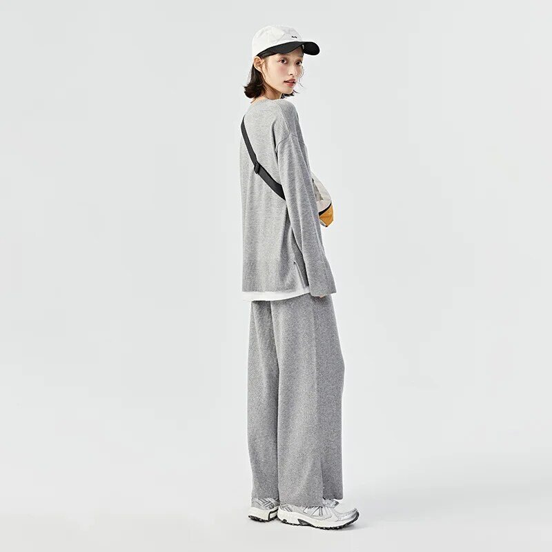 Semir malha terno feminino em torno do pescoço falso de duas peças superior fenda sweatpants 2022 inverno novo solto e preguiçoso conjunto de duas peças