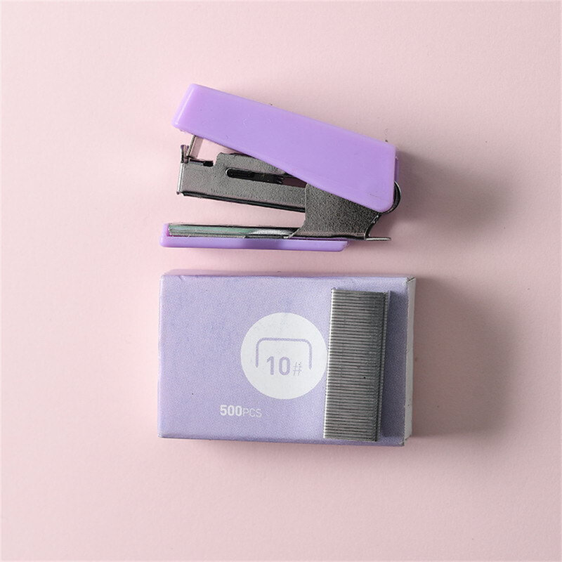 Set Stapler Logam Stapler Mini Warna Permen dengan 500 Buah 10 # Alat Penjilid Staples Perlengkapan Penjilid Kantor Alat Tulis Kawaii