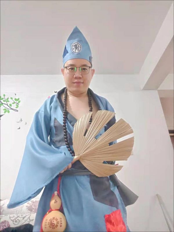 Conjunto completo de 4 piezas para hombres, traje de Hanfu vivo, Buda Ji GONGO, abanico, calabaza, Buda, trajes para principiantes, Cosplay