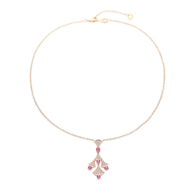 Kalung untuk Wanita Super Flash Zircon Pink Berlian Fan Liontin Tembaga Disepuh 18K Emas Tulang Selangka Rantai Hadiah Pernikahan Ulang Tahun