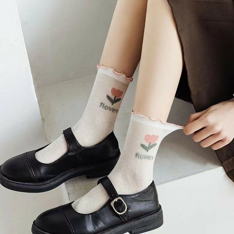 College Style Sweet Girls Frilly Ruffle Socks Fashion Summer Woman Long Socks Hollow Mesh Thin Harajuku Retro Crew Socks Women