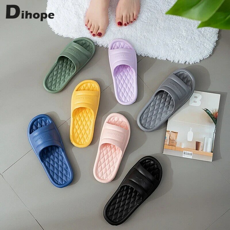 Quick-drying Bathroom Shower Slippers Men Non-slip Sandals Thick Sole House Slippers Flip Flop Women Footwear Summer Beach Shoes