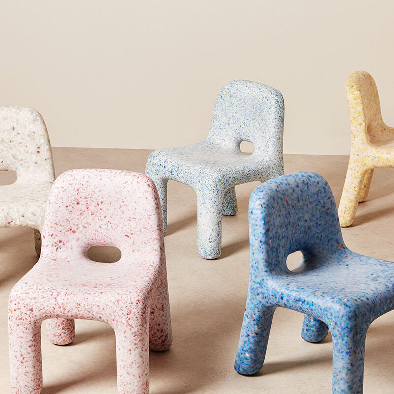 Nordic ความคิดสร้างสรรค์ตารางและเก้าอี้เด็กพลาสติก PE เด็กเก้าอี้บ้านขนาดเล็กสตูลเด็กเฟอร์นิเ...