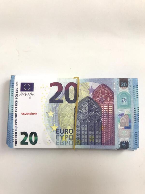 Jouet euro pour l'argent et les jeux bancaires. Variantes euro 5/10/20/50/100/200/500. Jouet euro 100. Euro pour farces et mariages