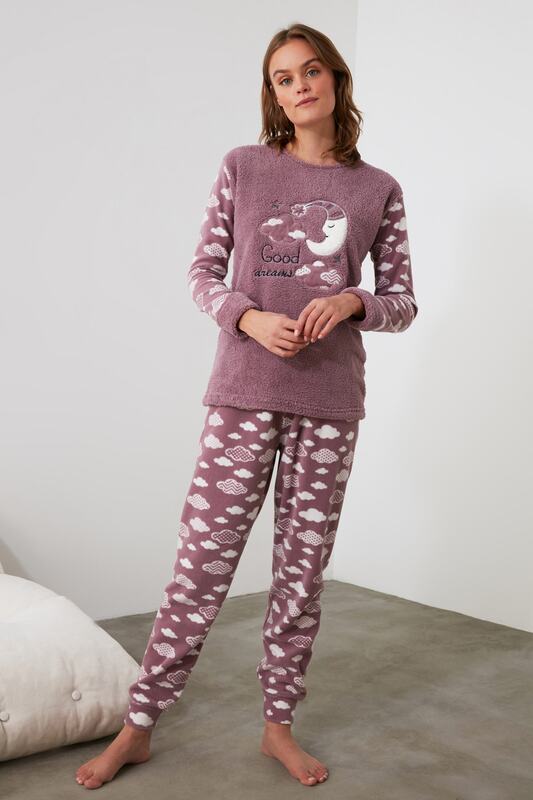 Trendyol Bestickt Dauerwellsoft Pyjamas set THMAW21PT0651