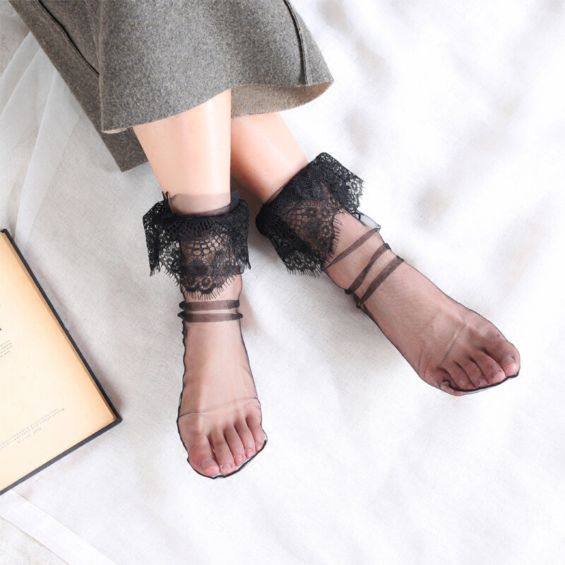 Calcetines de encaje de algodón suave transpirable para mujer, medias de punto con estampado Sexy, de tobillo alto, color negro