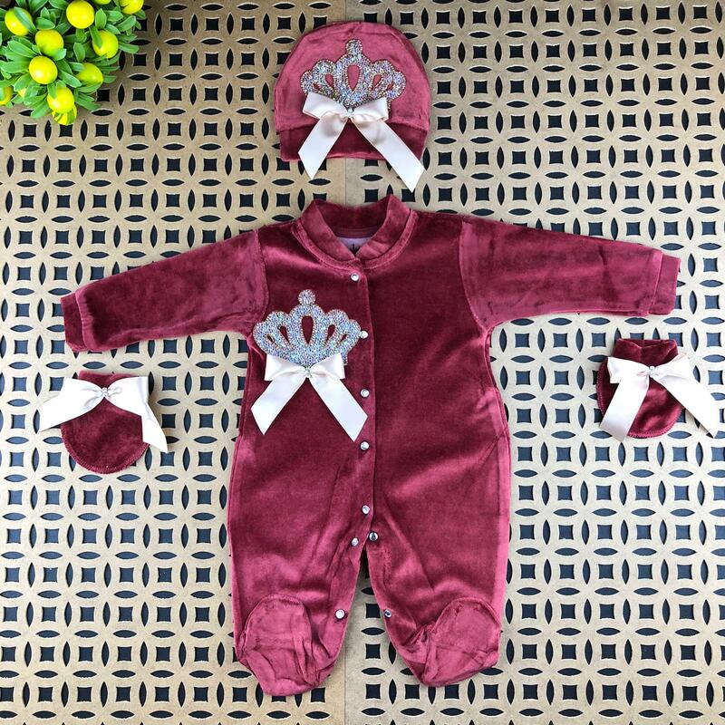 Ensemble pyjama en velours pour bébé, 3 pièces, barboteuse à manches longues pour garçon et fille de 3, 6 ou 9 mois, combinaison de marque de styliste, cadeau de luxe pour bébé